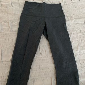 Lululemon Capri pants